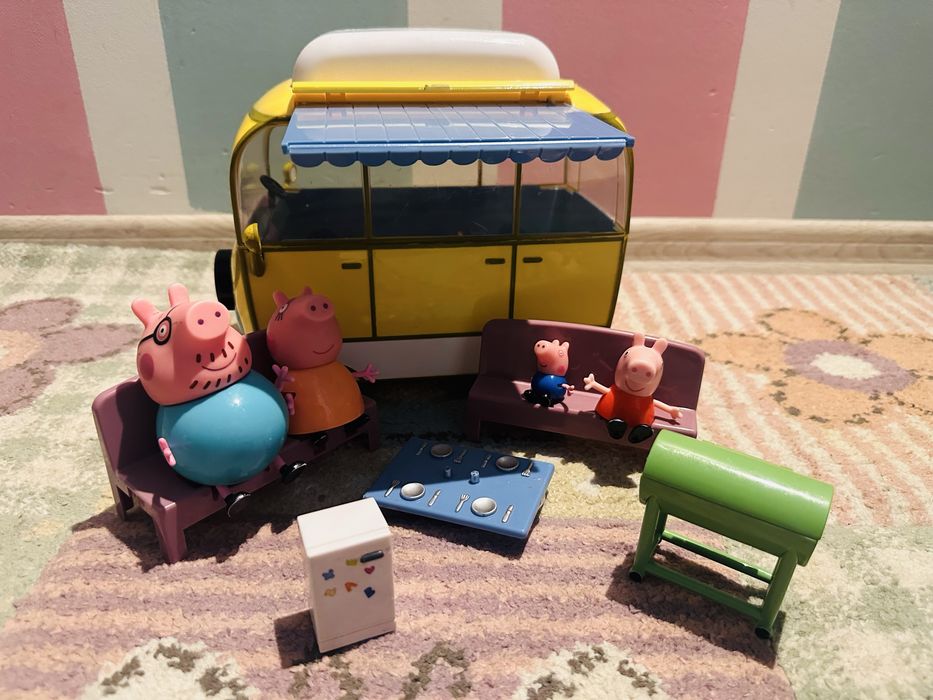 Duży kamper Świnka Peppa