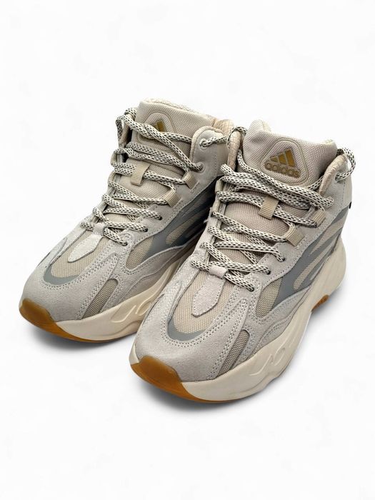 РОЗПРОДАЖ! Жіночі - підліткові зимові кросівки Adidas Yeezy Boost 700