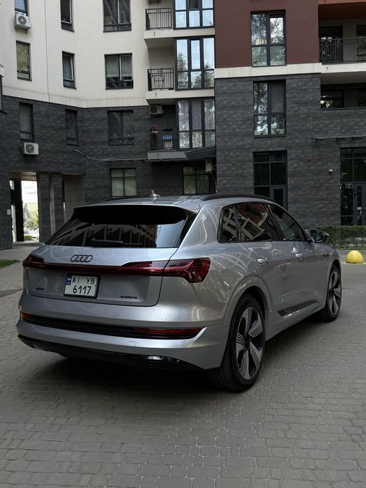 Audi e-tron 2022 VIN WA1LAAGE2PB018669 фото оголошення 6 з 24
