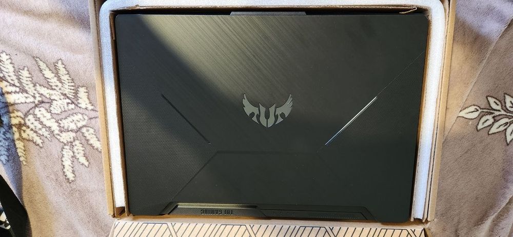 Продаю ноутбук Asus