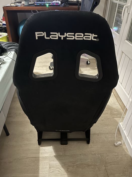 Cadeira com suporte para volante e pedais - Playseat Evo Alcantara