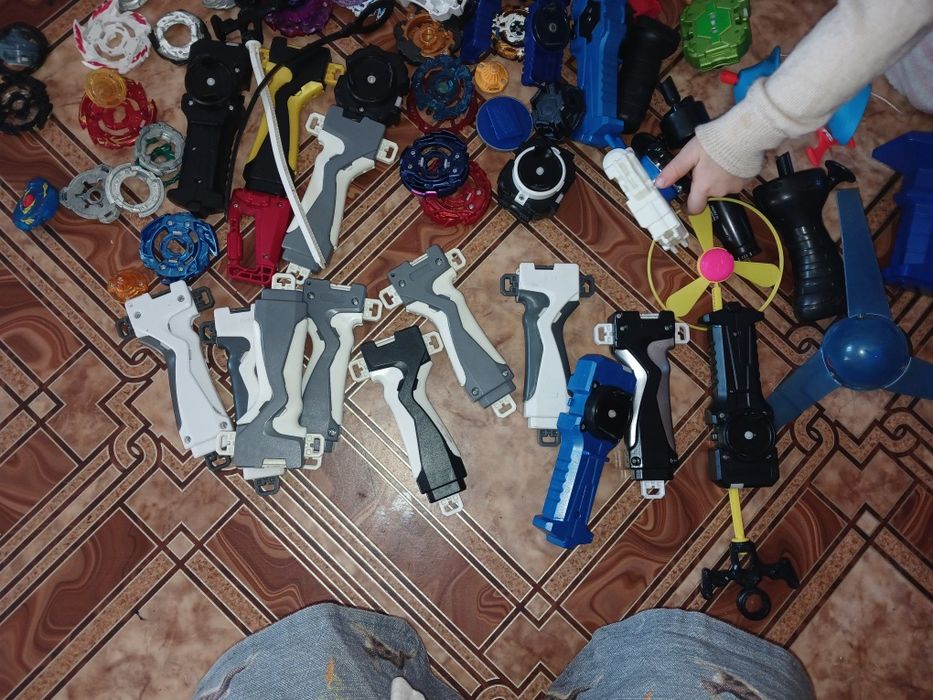 Бейблейд, запчастини