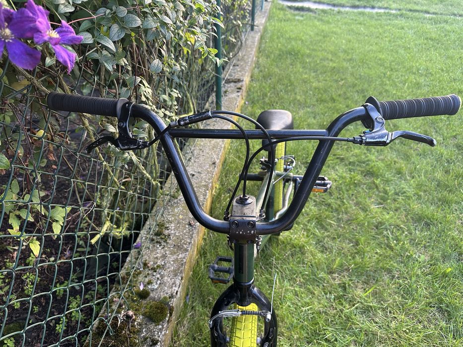 Rower BMX Btwin 20" – Jaskrawe Opony, Pegi, Rotor