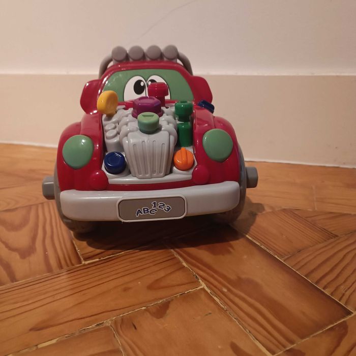 Carro Chicco portugues e inglês