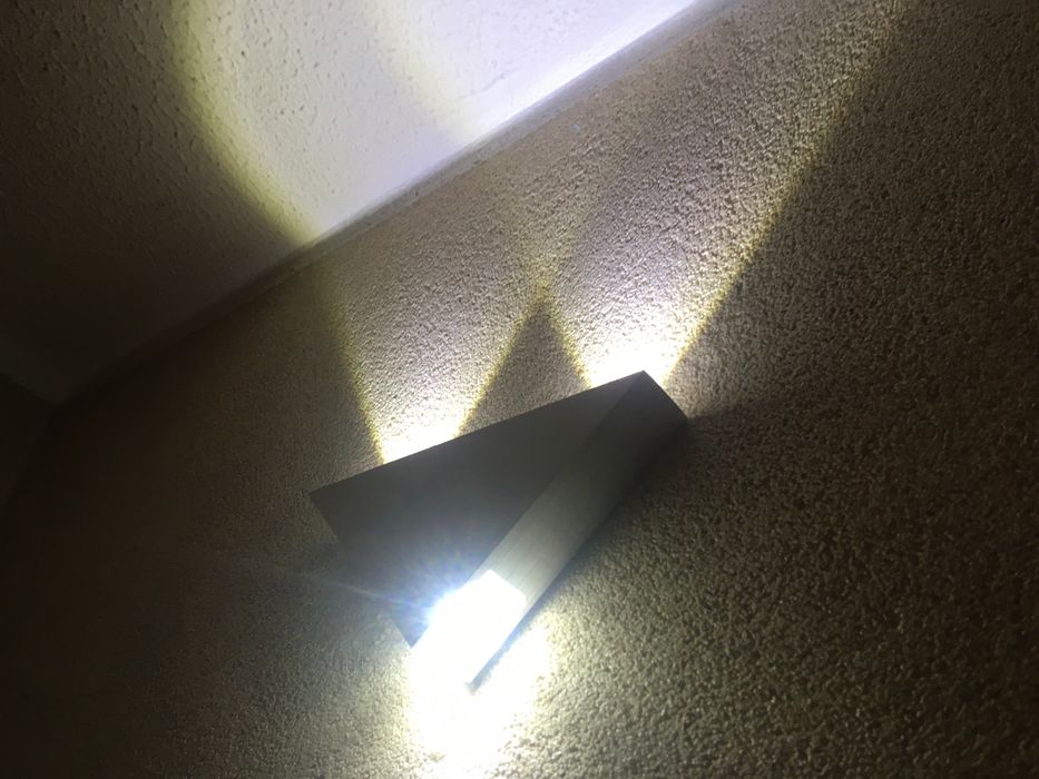 Lindo Candeeiro exterior - Aço Inox Led