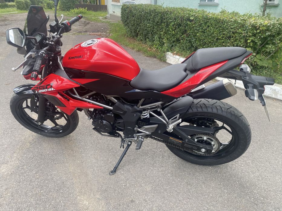 Kawasaki z 250 sl 2017 рік