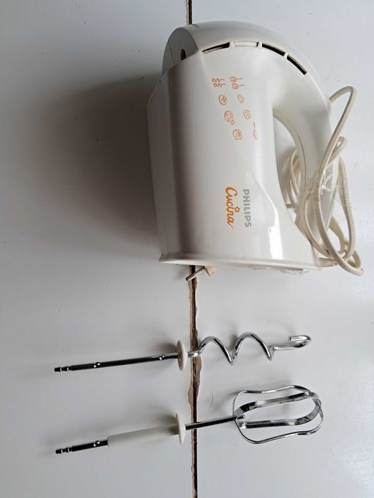 Batedeira Philips "Cucina"