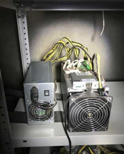 innosillicon a9 zmaster 50kh  620W zcash(zec) miner W/PSU