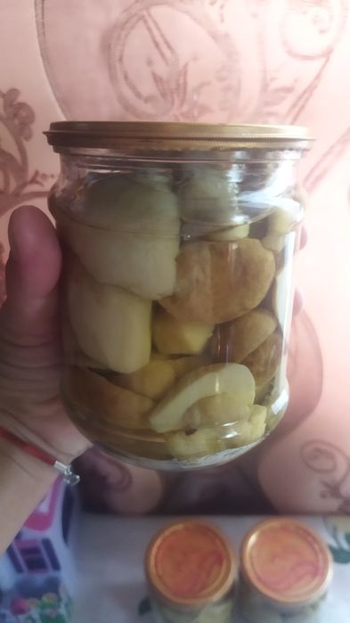 Білі гриби мариновані продаю