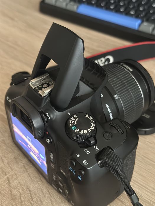 Canon EOS 1300D