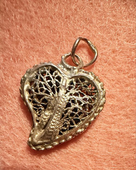 Coração em prata para fio