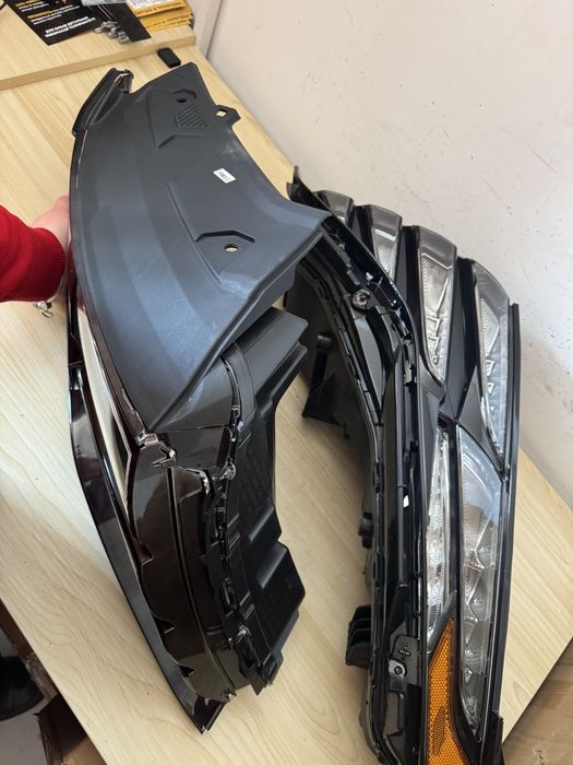 Hyundai Tucson 2021-2024 р, передні фари, Денні ходові вогні