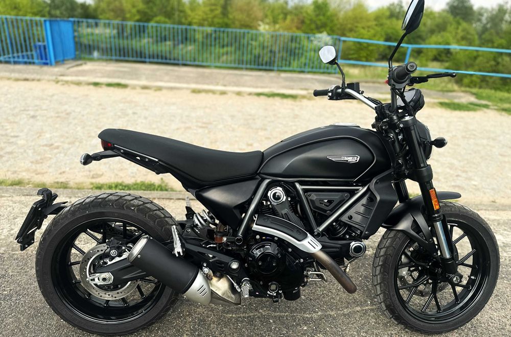 Ducati Scrambler Icon Dark 2025