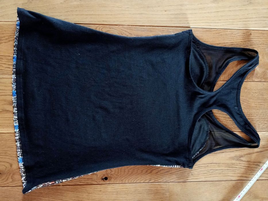 Bluzka z cekinami rozm S