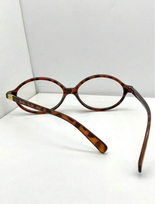 Трендові окуляри miu miu