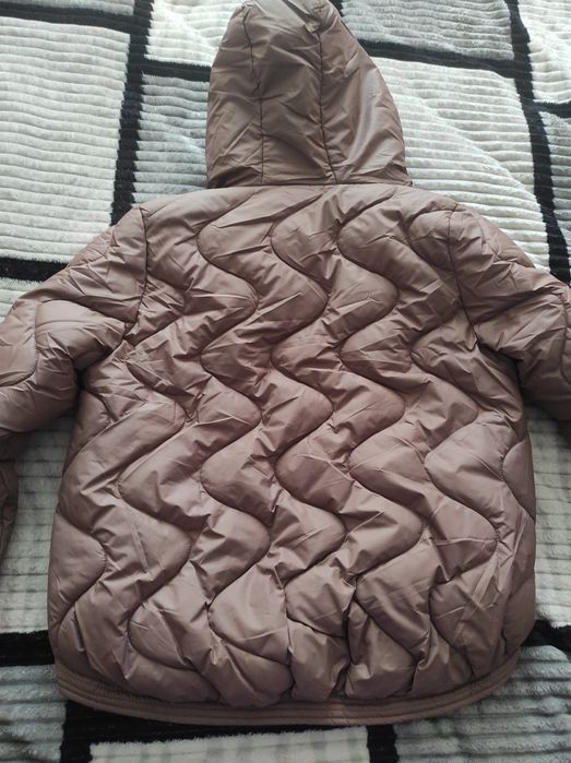 Куртка демі, майже нова