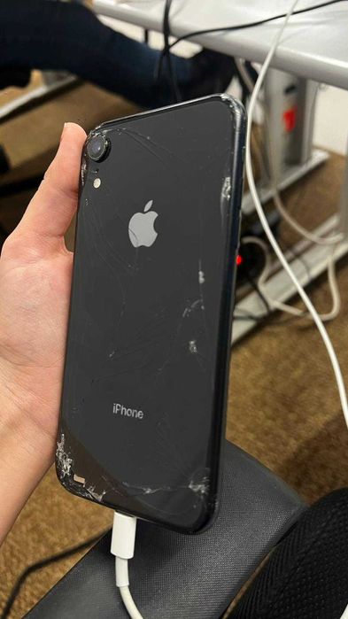 iPhone XR - 64 GB - Black64739010921603121