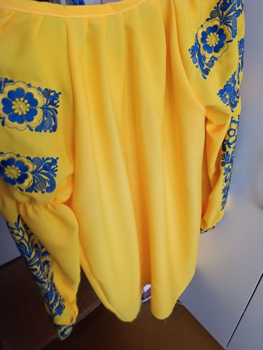 Вишиванка жіноча 48р.