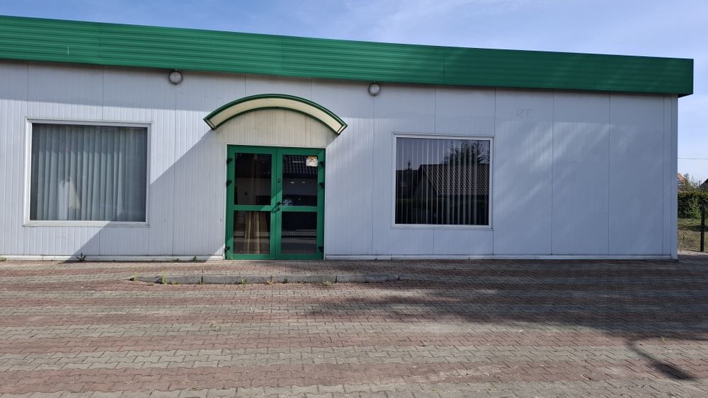 Do wynajęcia budynek usługowy 120 m² z parkingiem