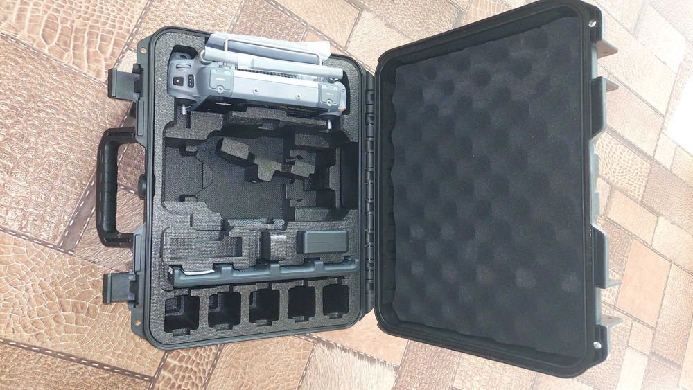 Кейси з DJI Matrice 4T/4E