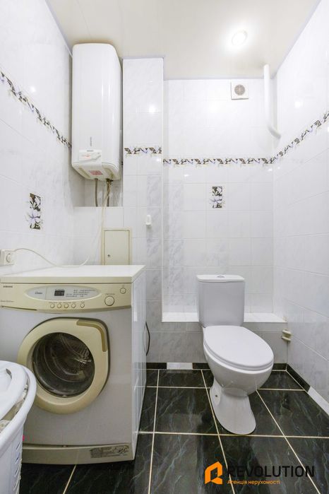 Без комісії. Продаж 3кім. квартири з ремонтом біля метро Васильківська. Ваучер, дмж, Голосіївський район