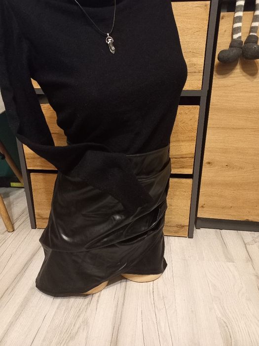 Spódniczka mini ekoskórka S. Stan nowa