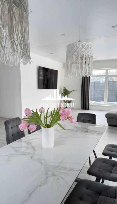 Унікальна пропозиція! Сучасний будинок, басейн з підігрівом, 8 соток