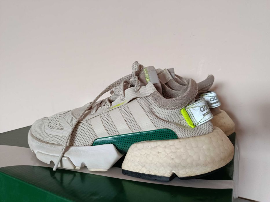 Адідас жіночі кросівки Adidas Originals