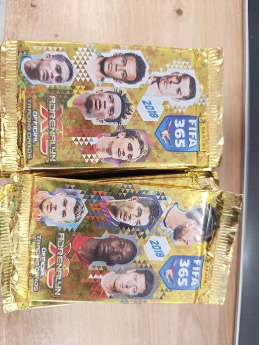 Karty Panini Fifa 365 2018 50 saszetek nowe