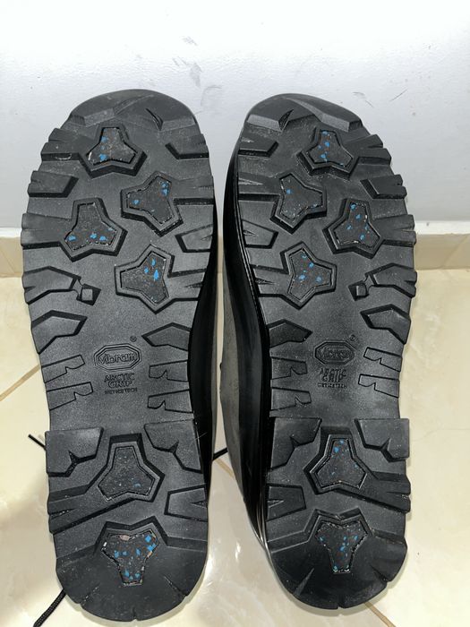 Хороші зимові кросівки LOWA!!!