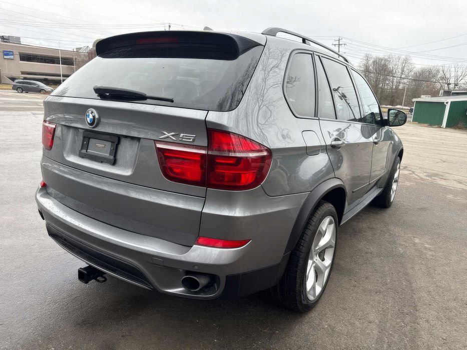 BMW X5 xDrive35i      2013