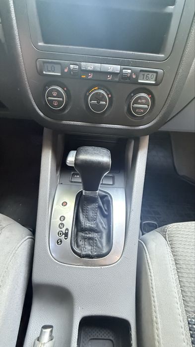 Volkswagen Jetta GLI