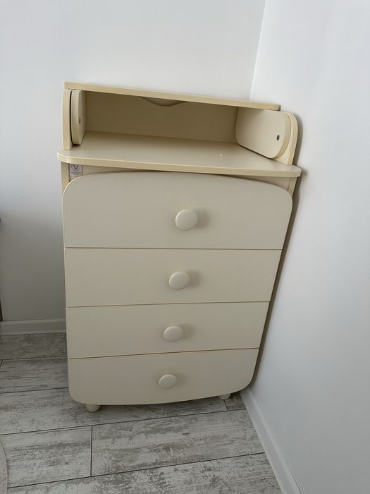 Пеленалтний комод