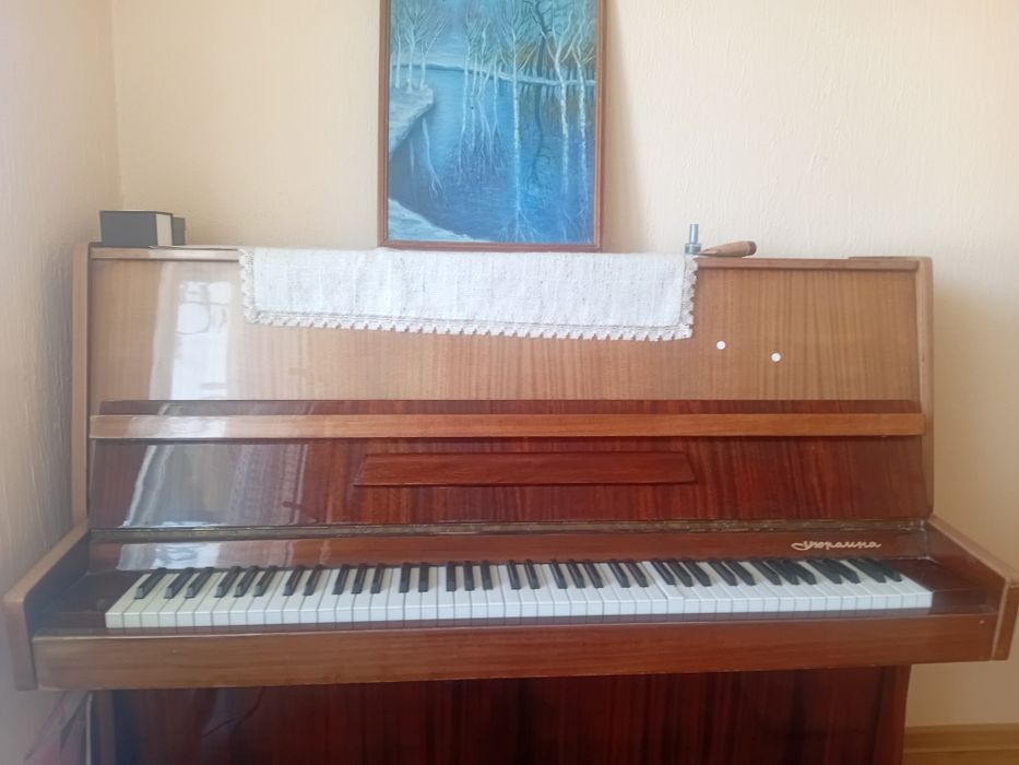 Фортепіано марки "Україна"