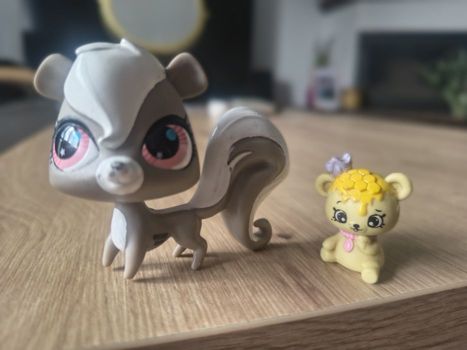Littlest pet shop skunks