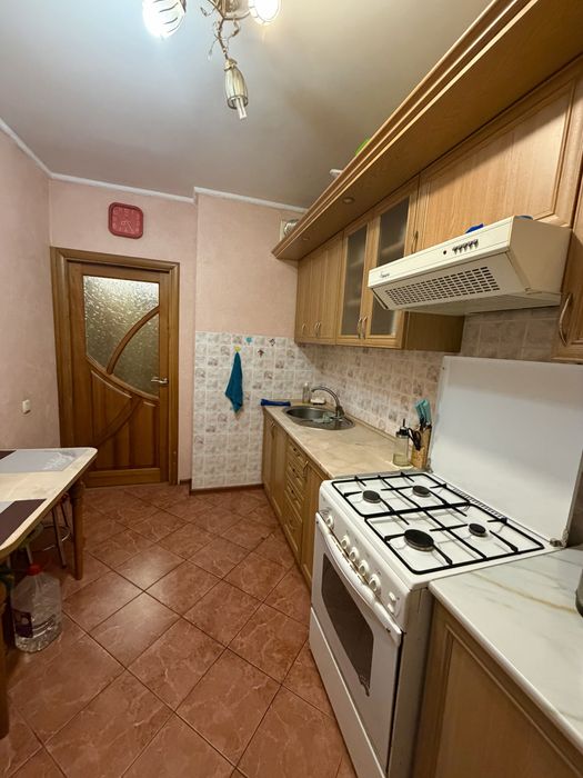 Продається 3 кімнатна квартира на Тутковського з Автон. Опаленням.