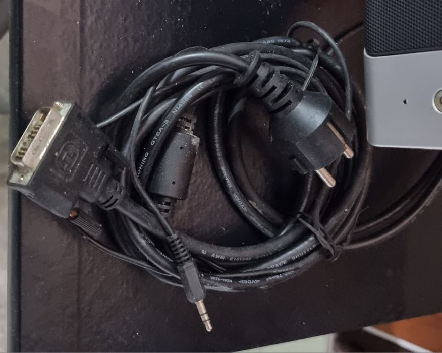 Sony Monitor Lcd SDM-HX 73
