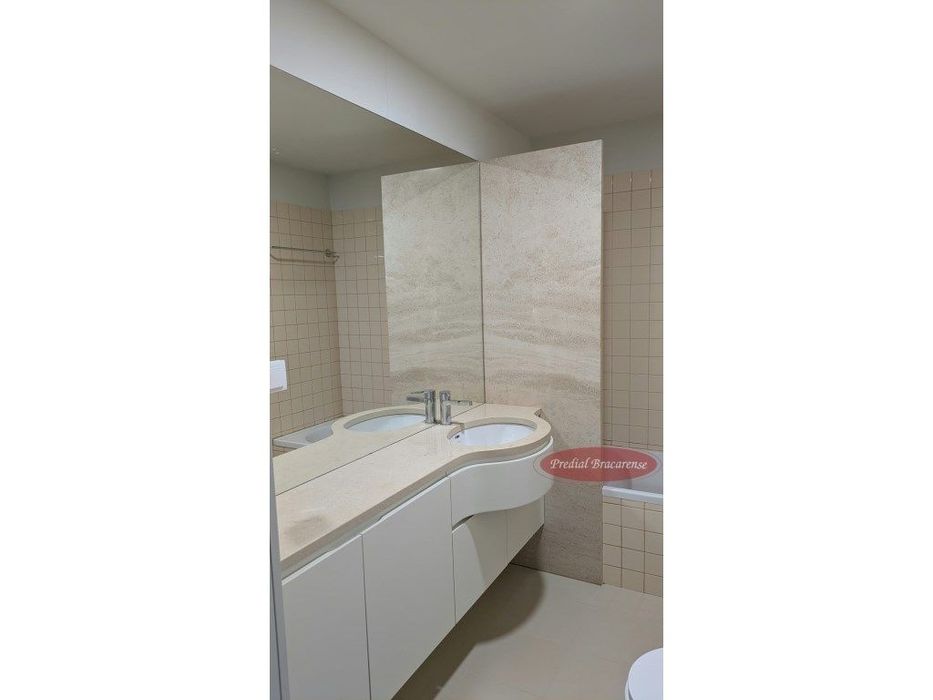 Apartamento T3 duplex no centro da cidade.