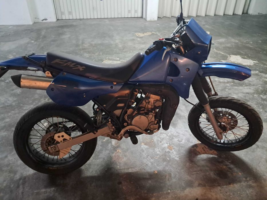 Moto kawasaki kmx