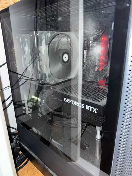 Desktop Ryzen 5600 e RTX 5070TI