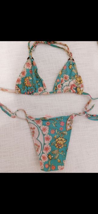 Bikini as flores cia marítima