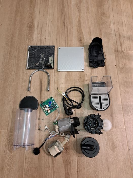 Nespresso Delonghi Pixie em peças