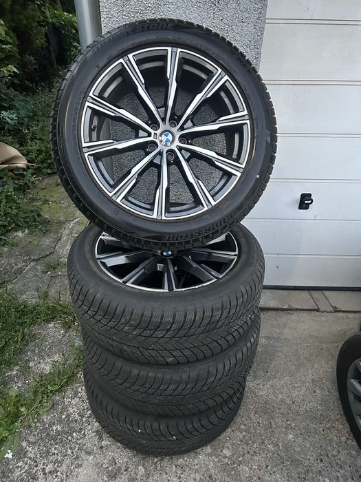 Koła zimowe 20 cali mPakiet opony 275/45R20 0224 DOT dobry stan nie prostowe