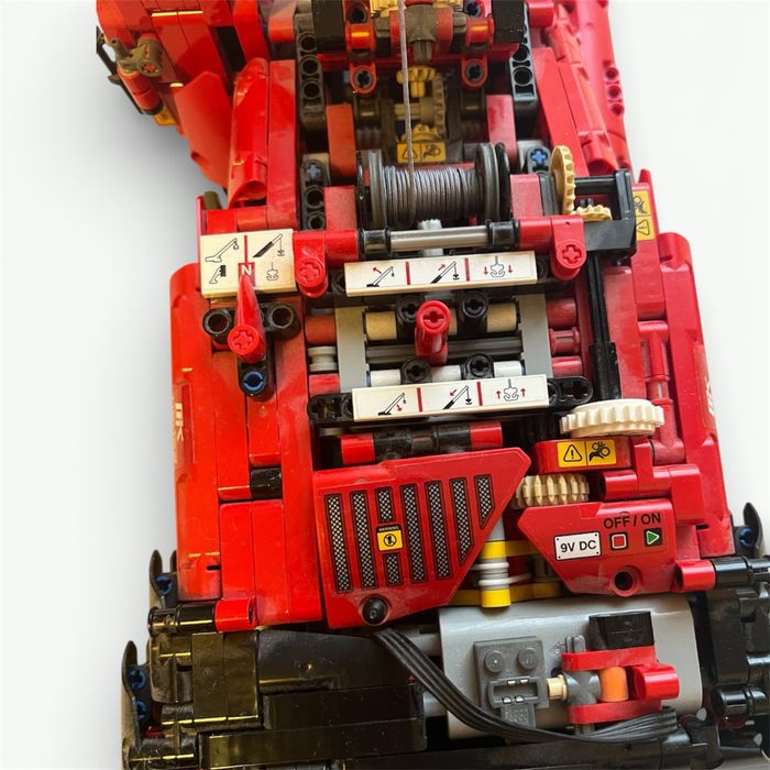 LEGO Technic 42082 Dźwig