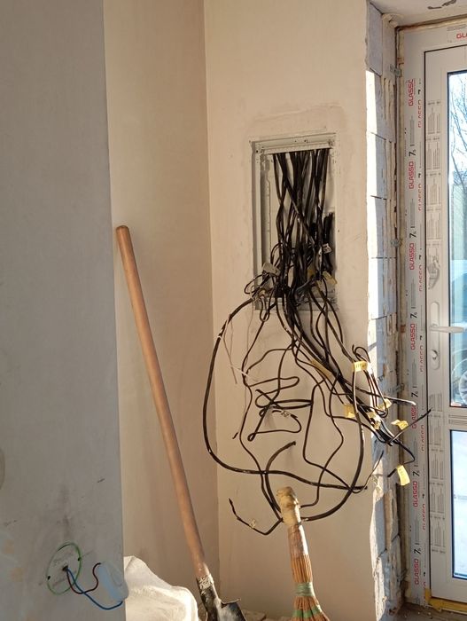 Продам будинок Новобудову! Незакінчений ремонт!