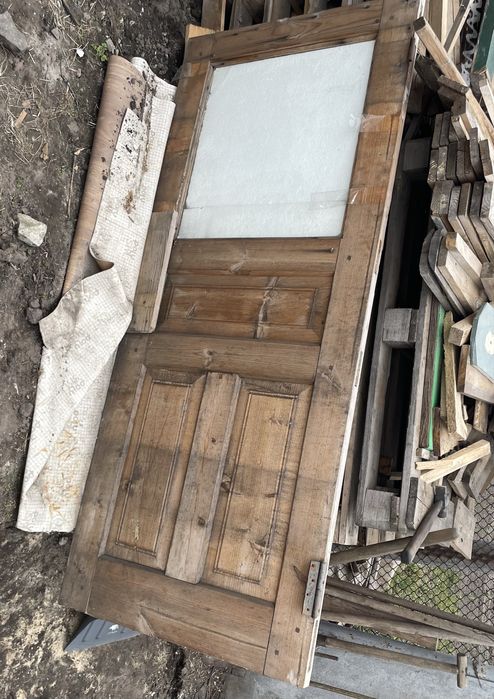 Двери деревянные