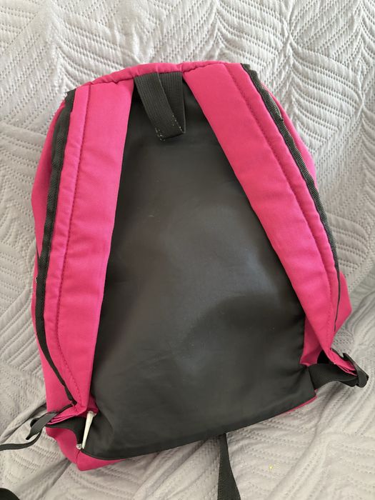 Mochila cor de  rosa