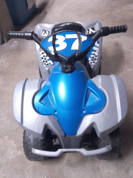 Moto 4 elétrica para criança