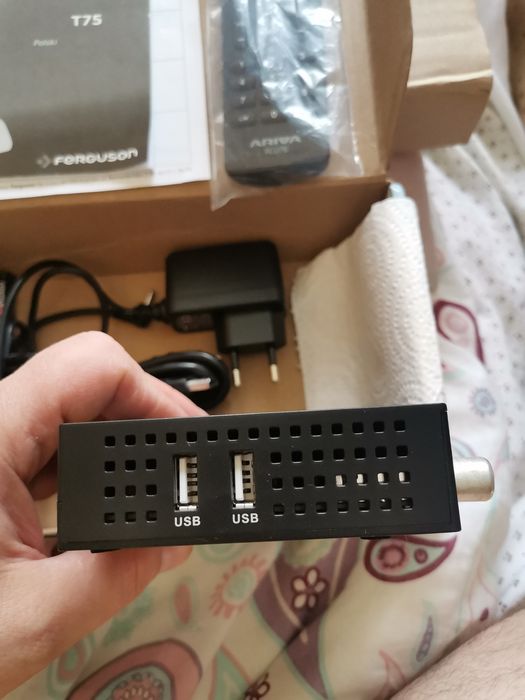 Ferguson Ariva T75 DVB-T2 H.265 HEVC dekoder tuner pilot komplet