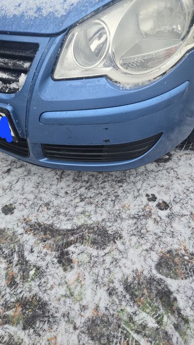Zderzak przód Volkswagen Polo 9N. 2005r. Lift. LA5R.